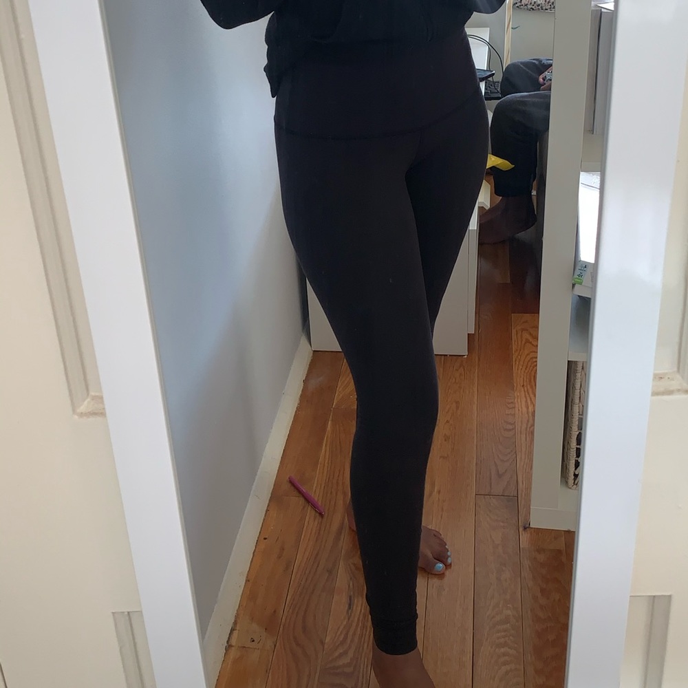 black full length lululemon wunder under leggings